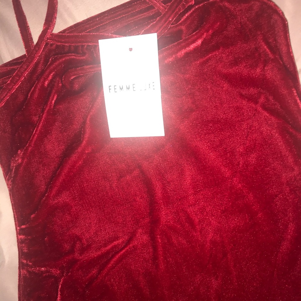 ❌SOLD❌Velvet square neck body-con dress - Picture 2 of 4